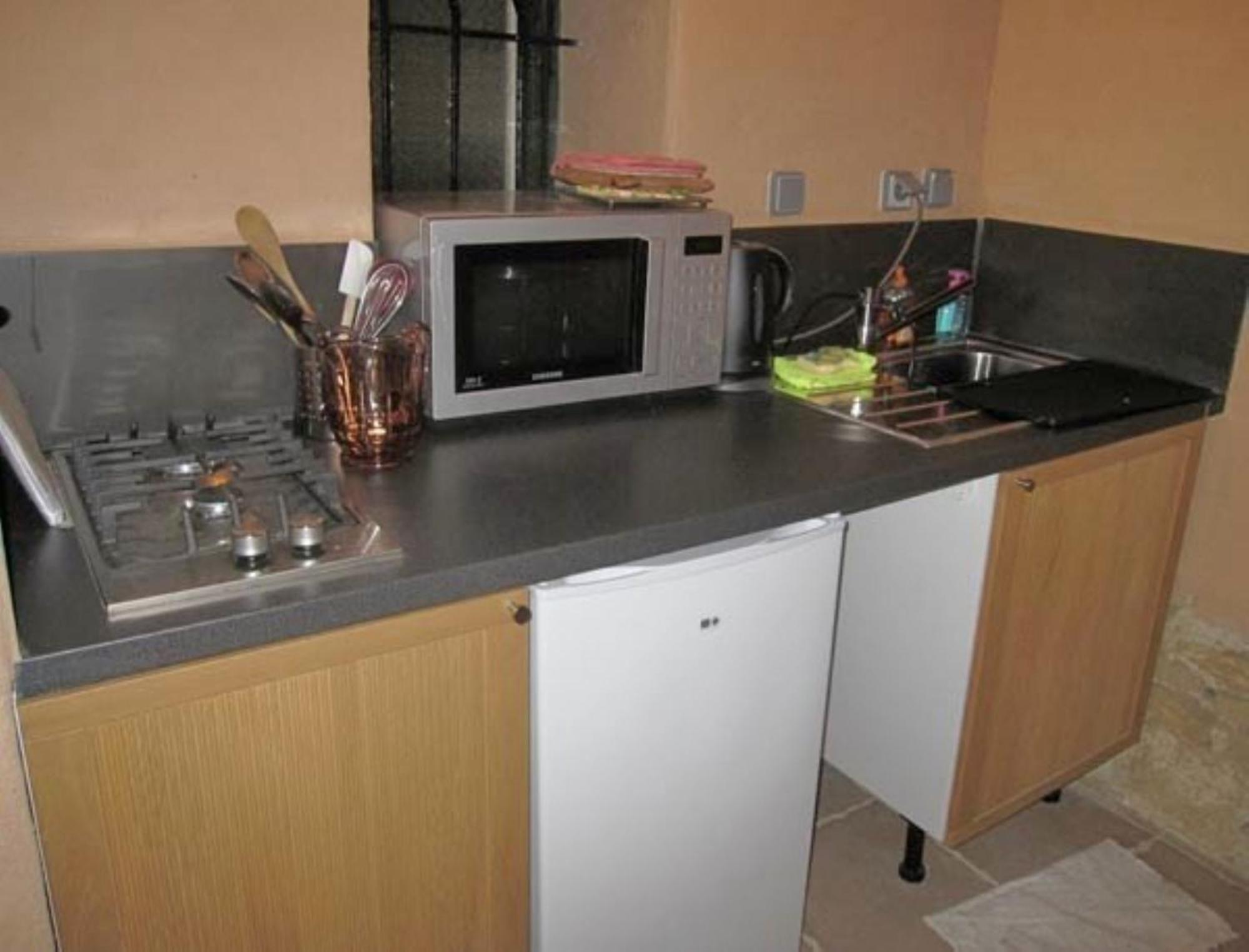 Le Fraysse Bed & Breakfast Montdurausse